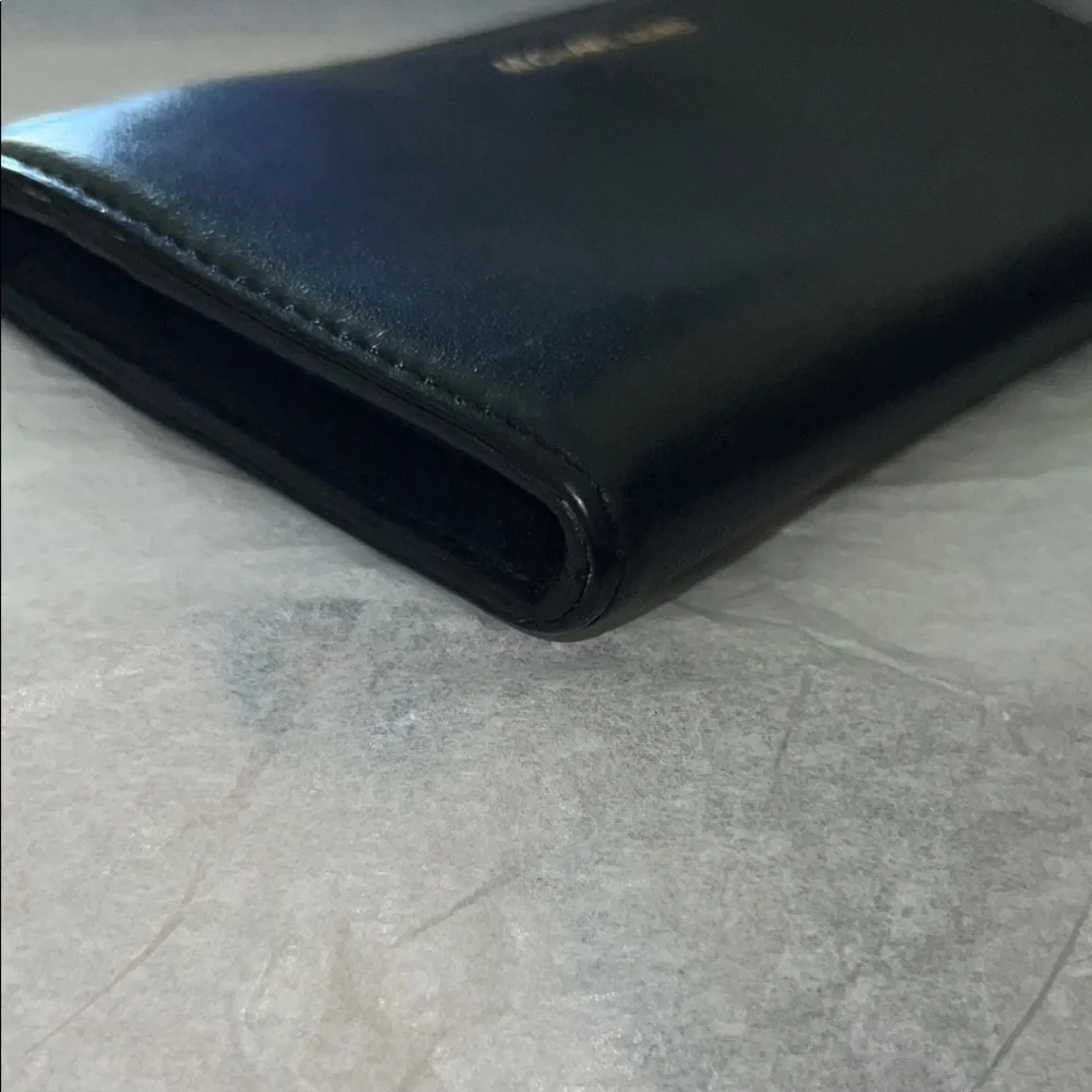 Michael Kors Jet Set Travel wallet with  gold-tone logo plaque